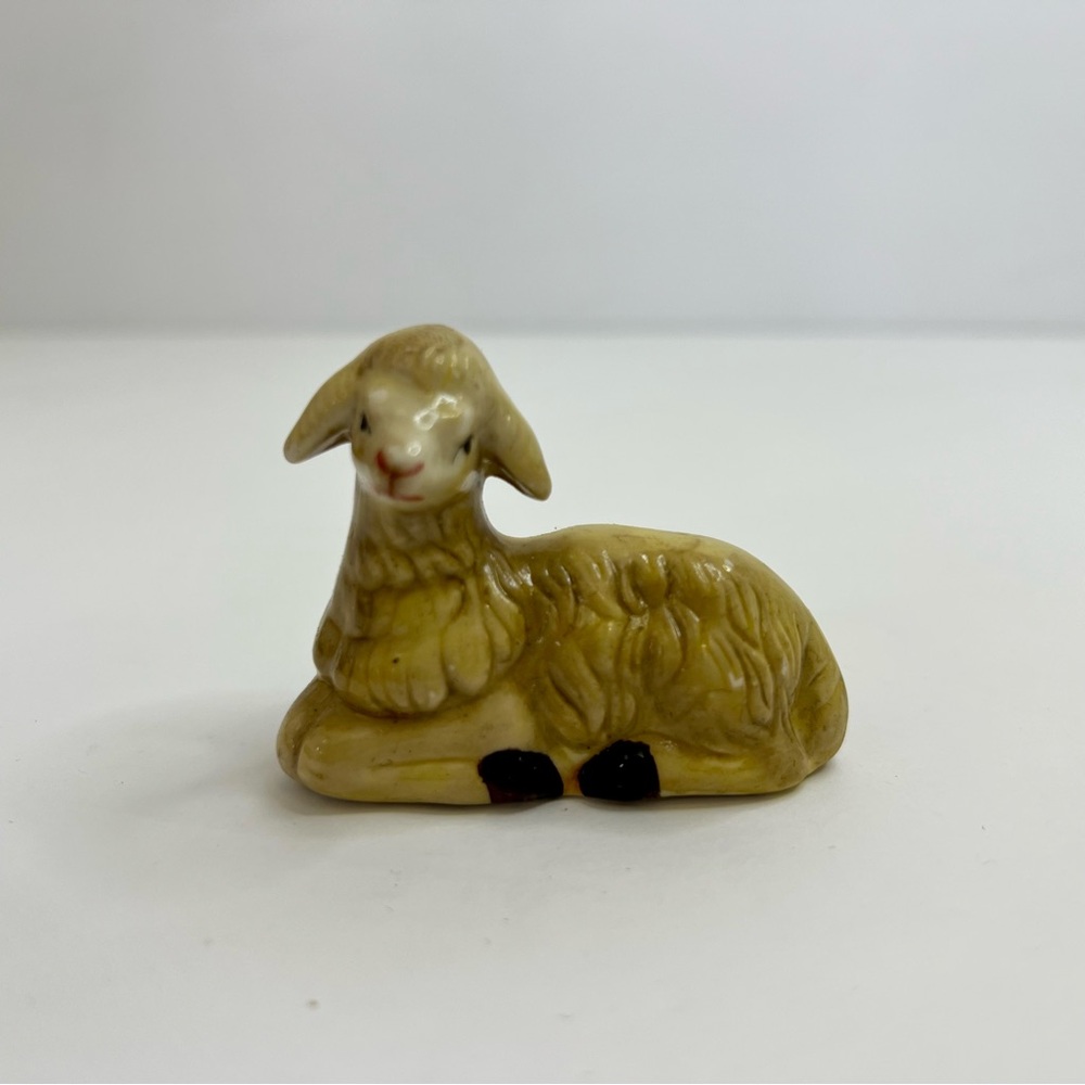 Holiday By Kirklands 13 Pc Nativity Set Hand Painted REPLACEMENT Sheep Only
